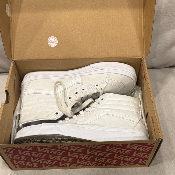 Vans Classic White High-Top Shoes - Picture 7 of 7